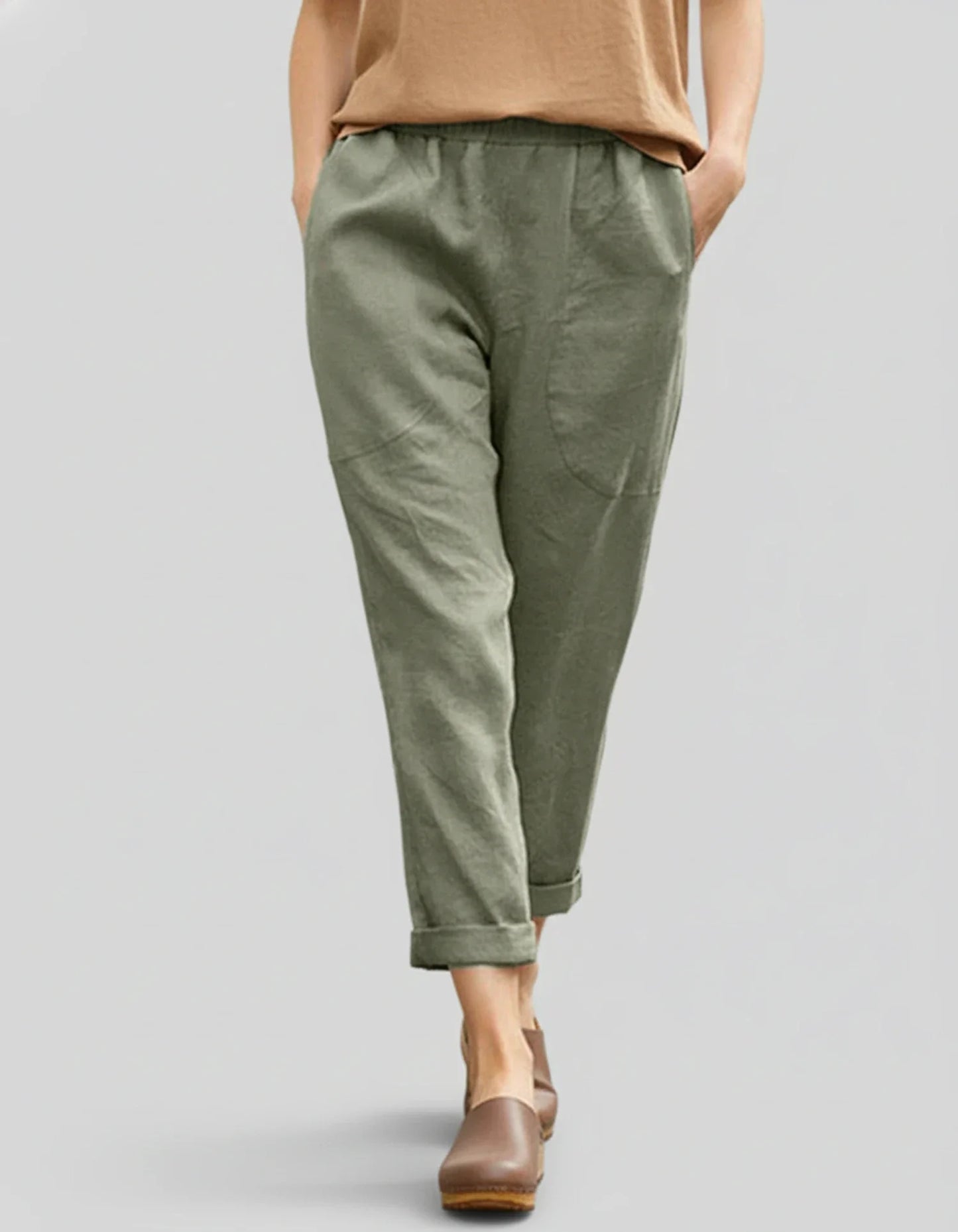 Relaxed Lounge Pants for Women | Cropped Casual Design