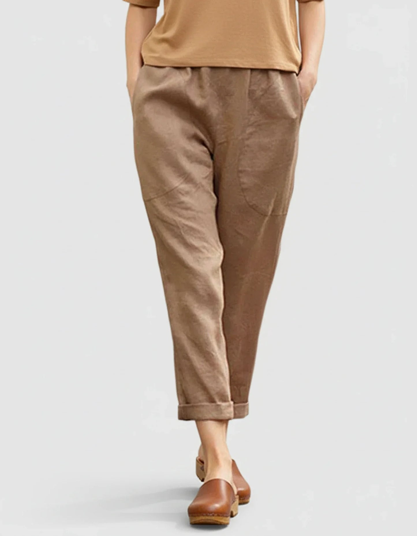 Relaxed Lounge Pants for Women | Cropped Casual Design